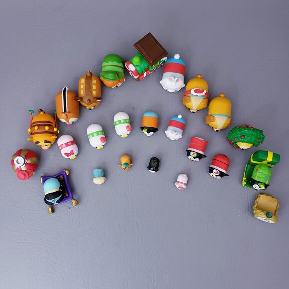 Lot of 23 Disney Tsum Tsum & 6 Accessories Multiple Sizes Some Duplicates - Picture 2 of 16